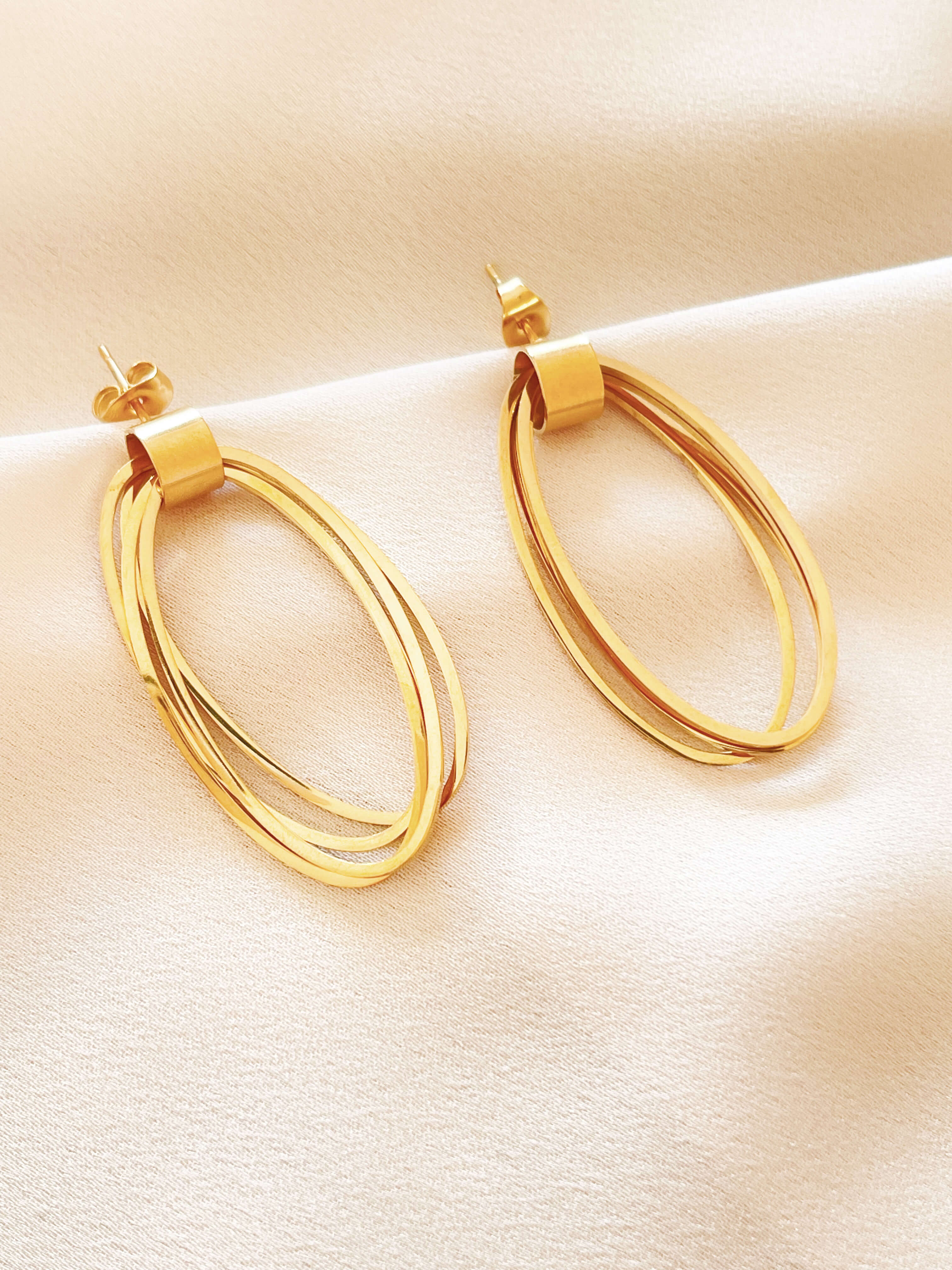 Affordable gold hot sale hoop earrings